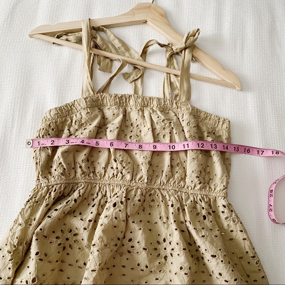 NWOT AEO Taupe Eyelet Lace Peplum Camisole With Shoulder Ties - Picture 2 of 9